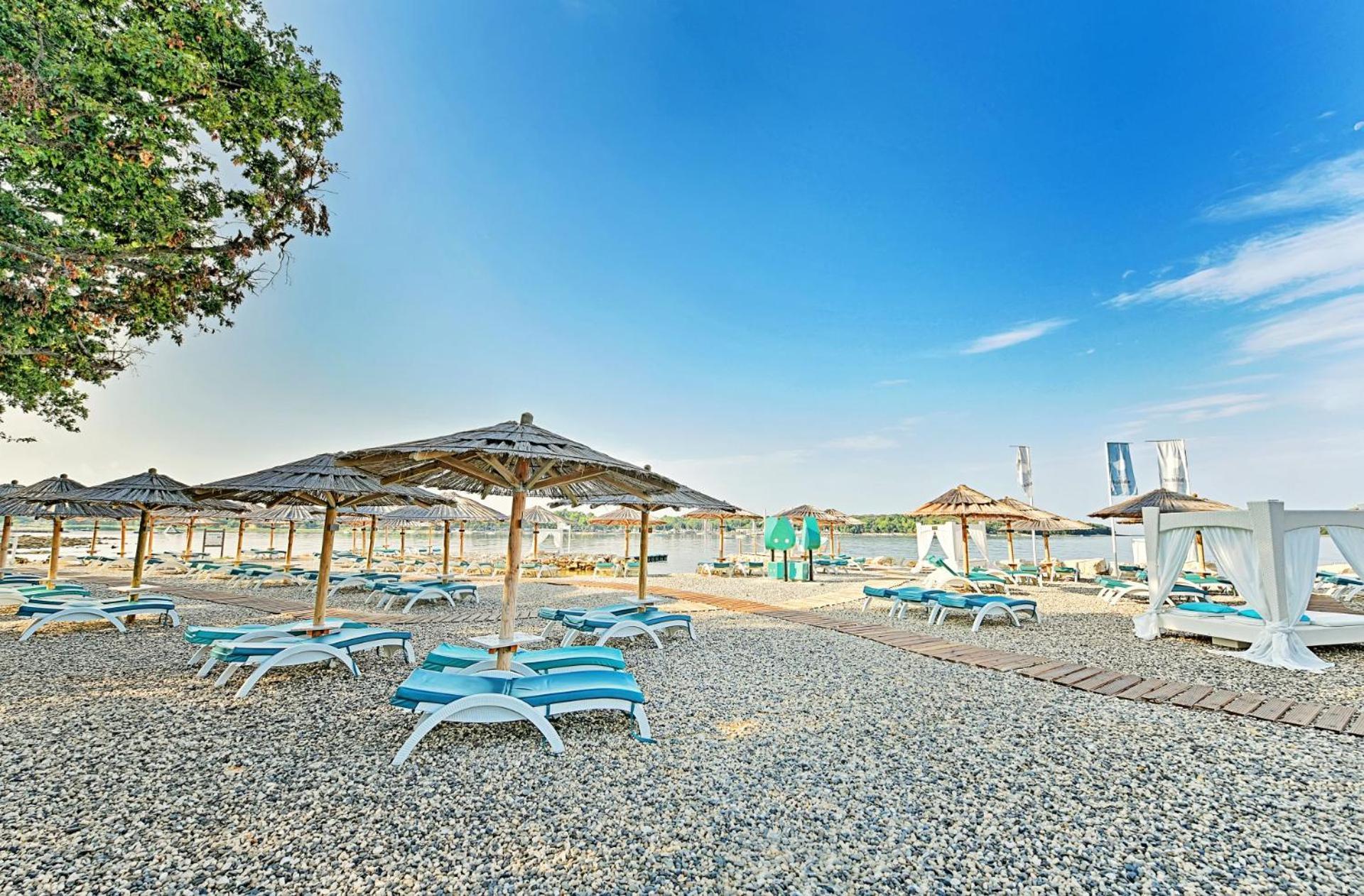 4 Palme Apartments A Funtana Dış mekan fotoğraf
